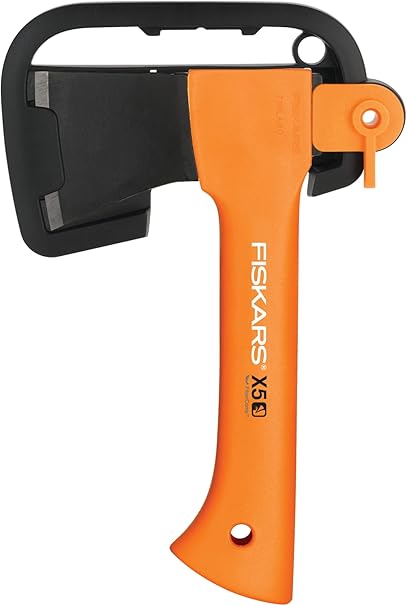 Fiskars Hacha pequeña de camping con estuche de almacenamiento y transporte, Longitud: 23 cm, Capa antiadherente, Peso: 564 g, Cuchilla de acero/Mango de plástico reforzado, Naranja